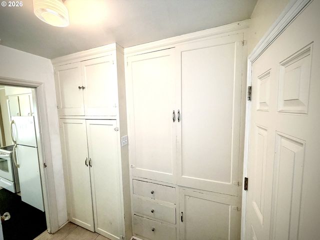 6340 Se 77TH Ave, Portland, OR 97206