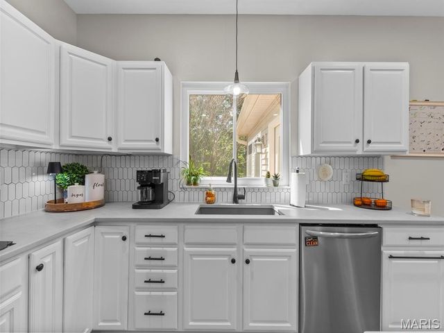 1319 Merganser Boulevard, Swansea, IL 62226