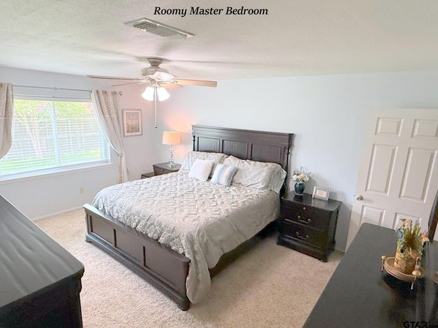 237 Oregon St., Van, TX 75790