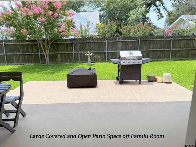 237 Oregon St., Van, TX 75790