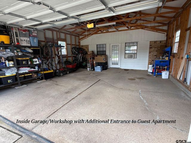 237 Oregon St., Van, TX 75790