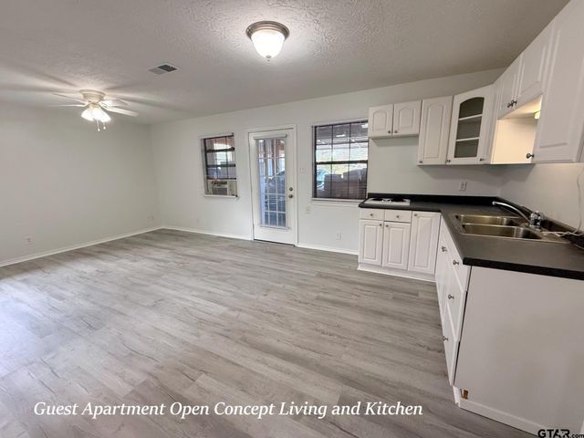 237 Oregon St., Van, TX 75790