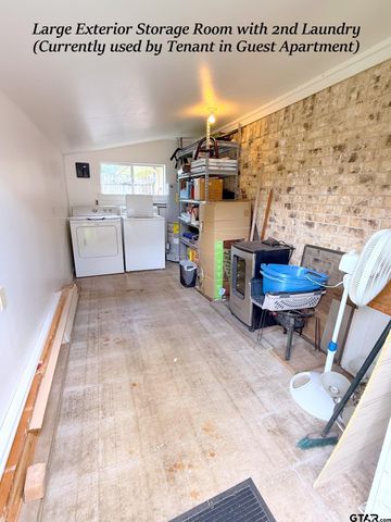 237 Oregon St., Van, TX 75790