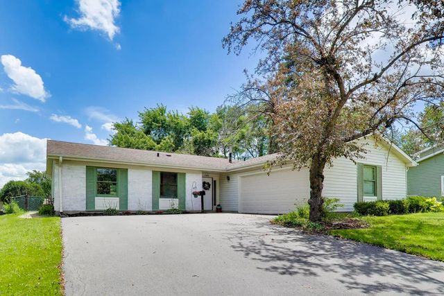 545 Ramblewood Court, Lake Zurich, IL 60047