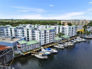 2415 NW 16th St Road 315, Miami, FL 33125