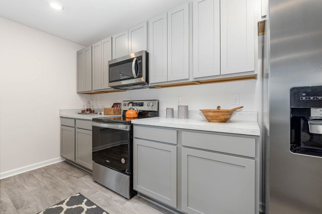 122 Country Grove Way, Galivants Ferry, SC 29544