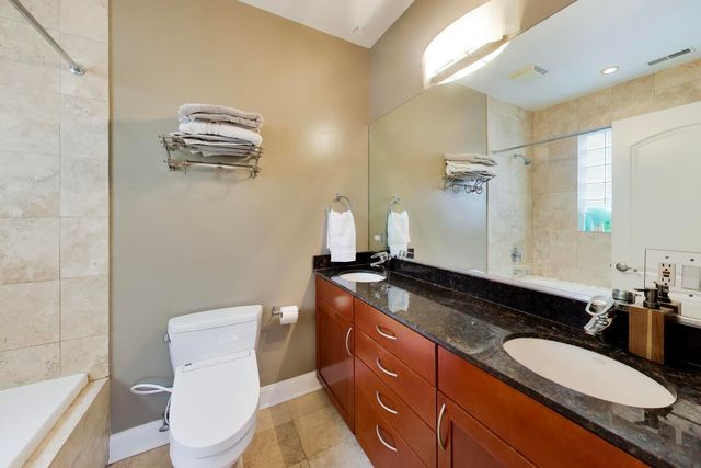 1922 W Armitage Avenue 2, Chicago, IL 60622