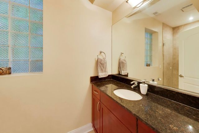 1922 W Armitage Avenue 2, Chicago, IL 60622