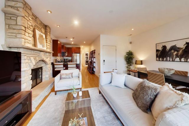 1922 W Armitage Avenue 2, Chicago, IL 60622