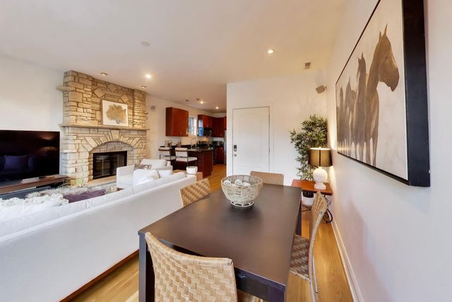 1922 W Armitage Avenue 2, Chicago, IL 60622
