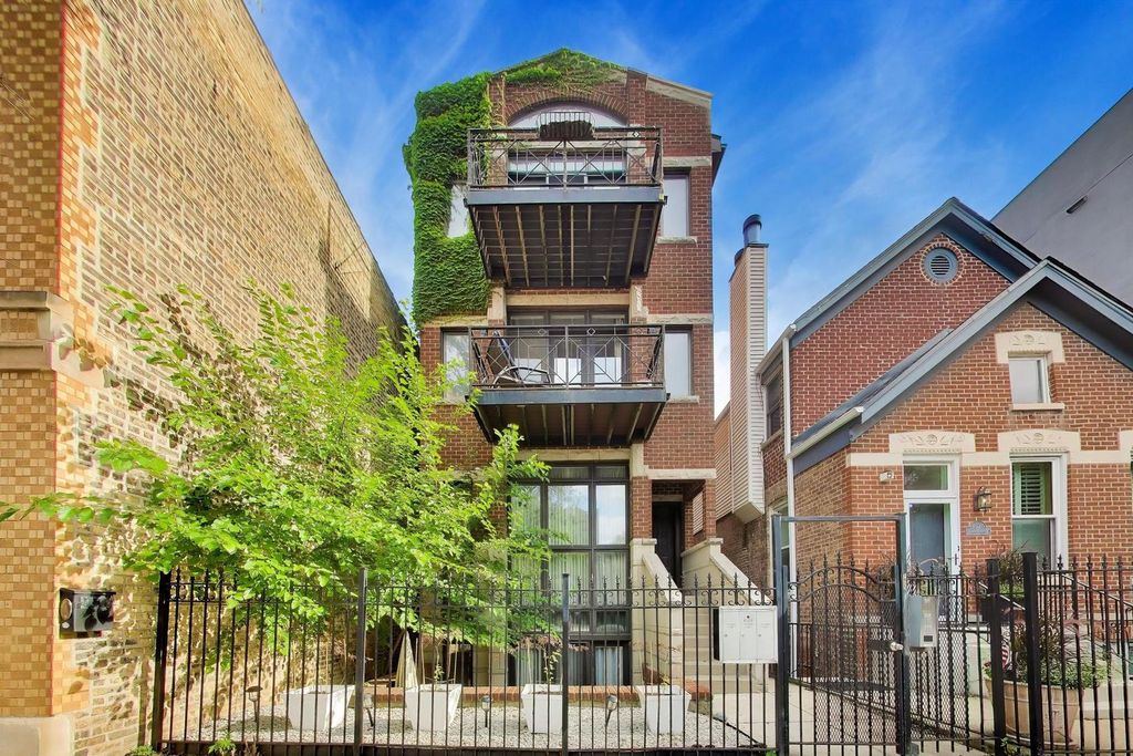 1922 W Armitage Avenue 2, Chicago, IL 60622