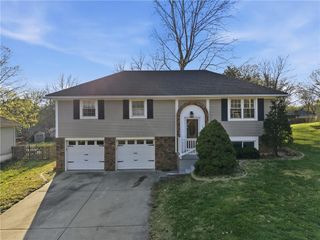 1917 SE Abbey Street, Blue Springs, MO 64014