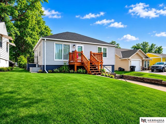 4107 Corby Street, Omaha, NE 68111