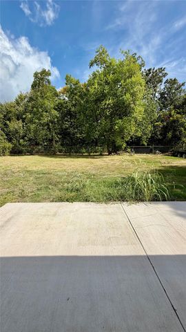 111 Grove Street, La Porte, TX 77571