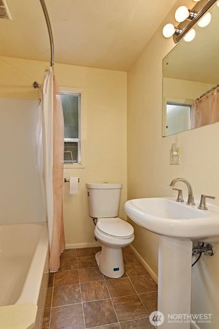 14019 36th Avenue NE, Seattle, WA 98125