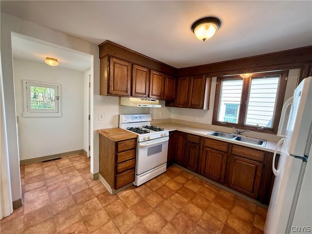 135 Wadsworth Street, Syracuse, NY 13203