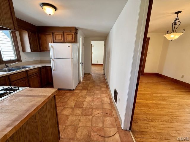 135 Wadsworth Street, Syracuse, NY 13203