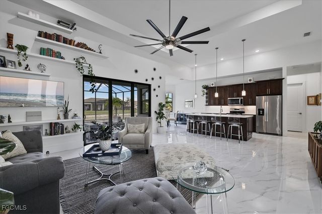 3310 SW 11th PL, Cape Coral, FL 33914