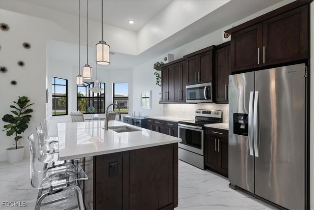 3310 SW 11th PL, Cape Coral, FL 33914