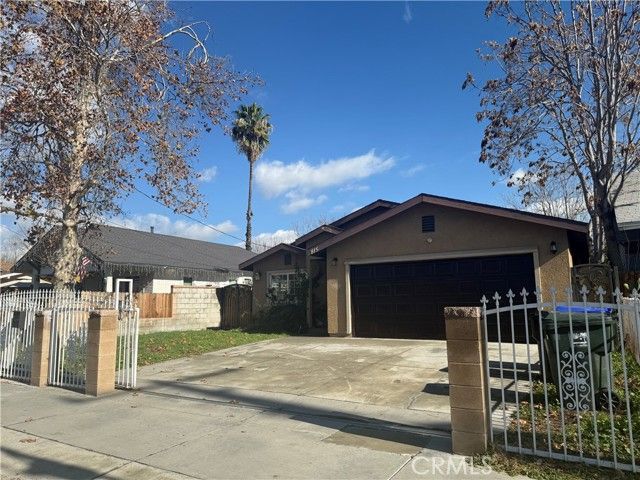815 N Arrowhead, San Bernardino, CA 92401