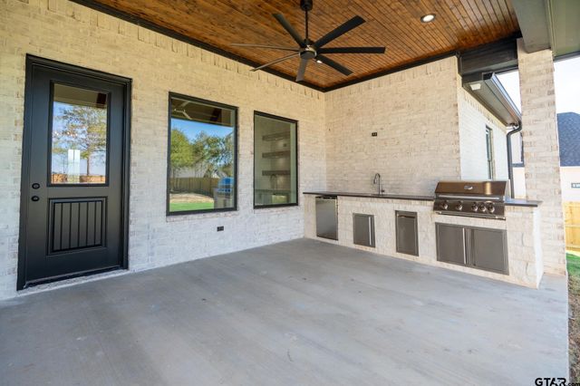 155 Kingston Crossing, Bullard, TX 75757