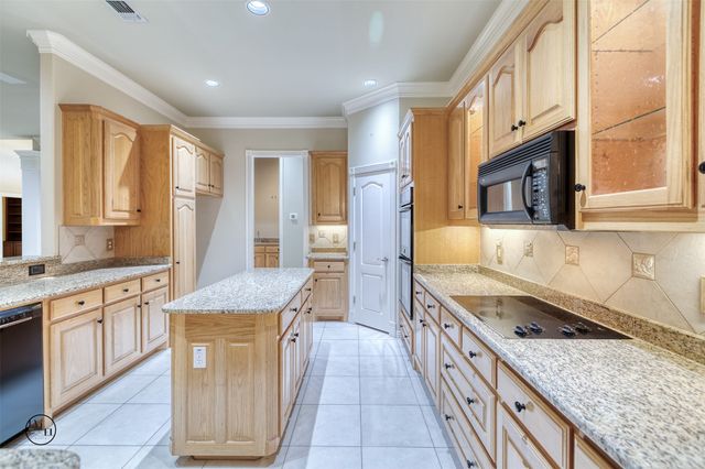 7308 Wooded Acres Trail, Mansfield, TX 76063