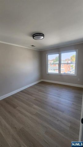 731 Lake Avenue 2, Lyndhurst, NJ 07071