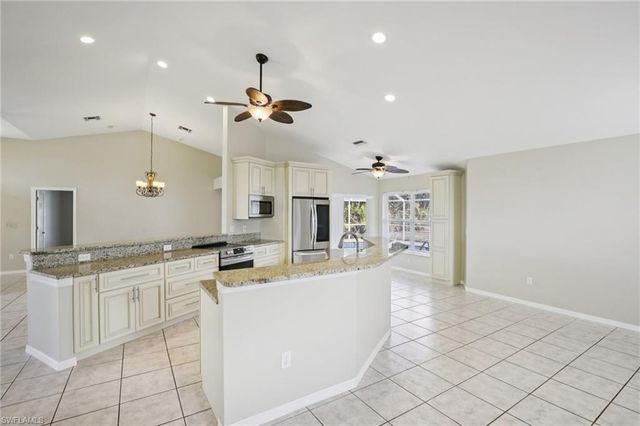 401 NE 23rd AVE, Cape Coral, FL 33909