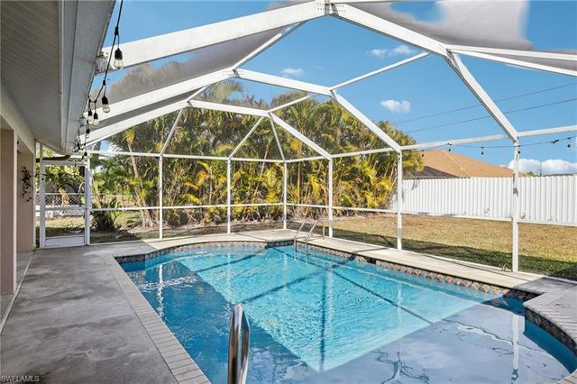 401 NE 23rd AVE, Cape Coral, FL 33909