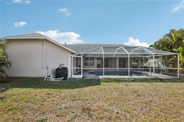 401 NE 23rd AVE, Cape Coral, FL 33909