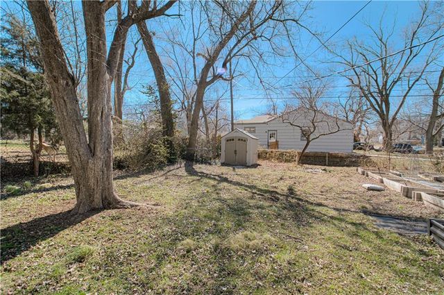 11315 W 68th Street, Shawnee, KS 66203