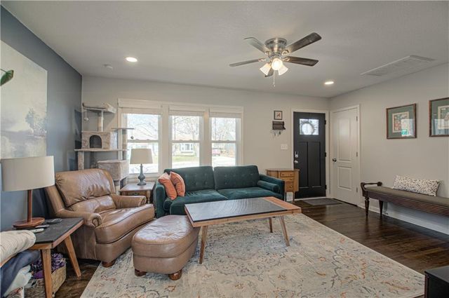 11315 W 68th Street, Shawnee, KS 66203