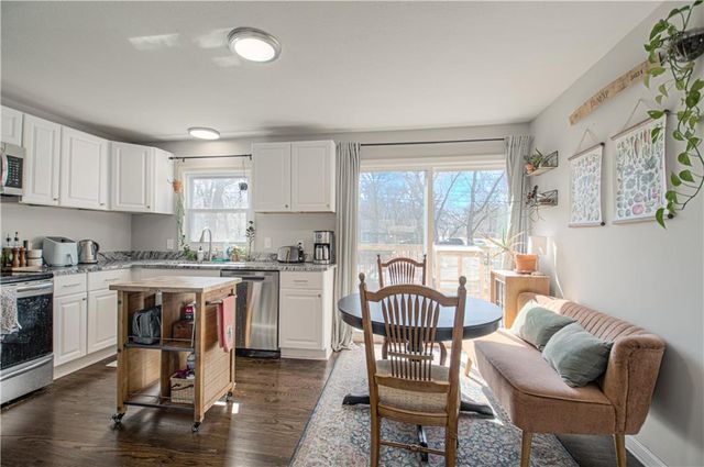 11315 W 68th Street, Shawnee, KS 66203