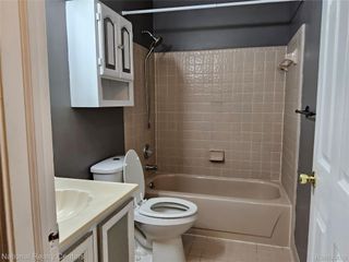 15712 ORCHARD Lane N, Roseville, MI 48066