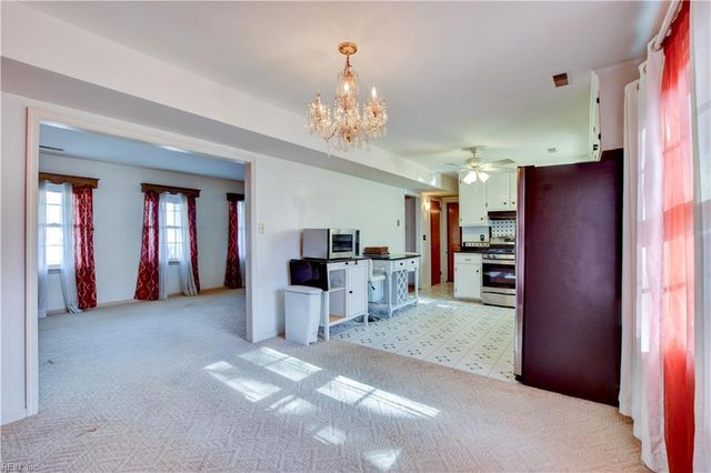 133 Fairmont DR, Hampton, VA 23666