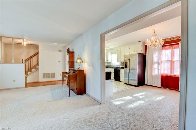 133 Fairmont DR, Hampton, VA 23666