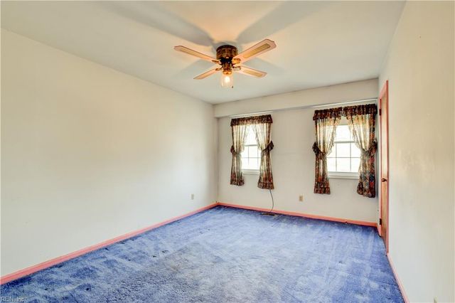 133 Fairmont DR, Hampton, VA 23666