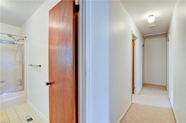 133 Fairmont DR, Hampton, VA 23666