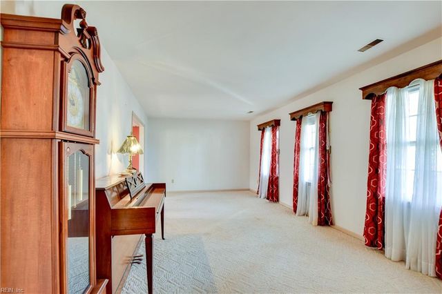 133 Fairmont DR, Hampton, VA 23666