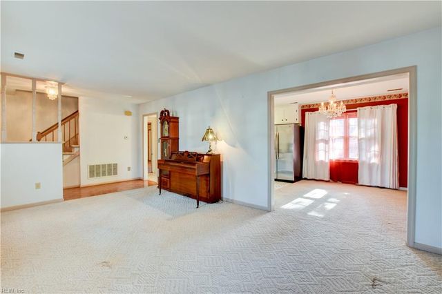 133 Fairmont DR, Hampton, VA 23666