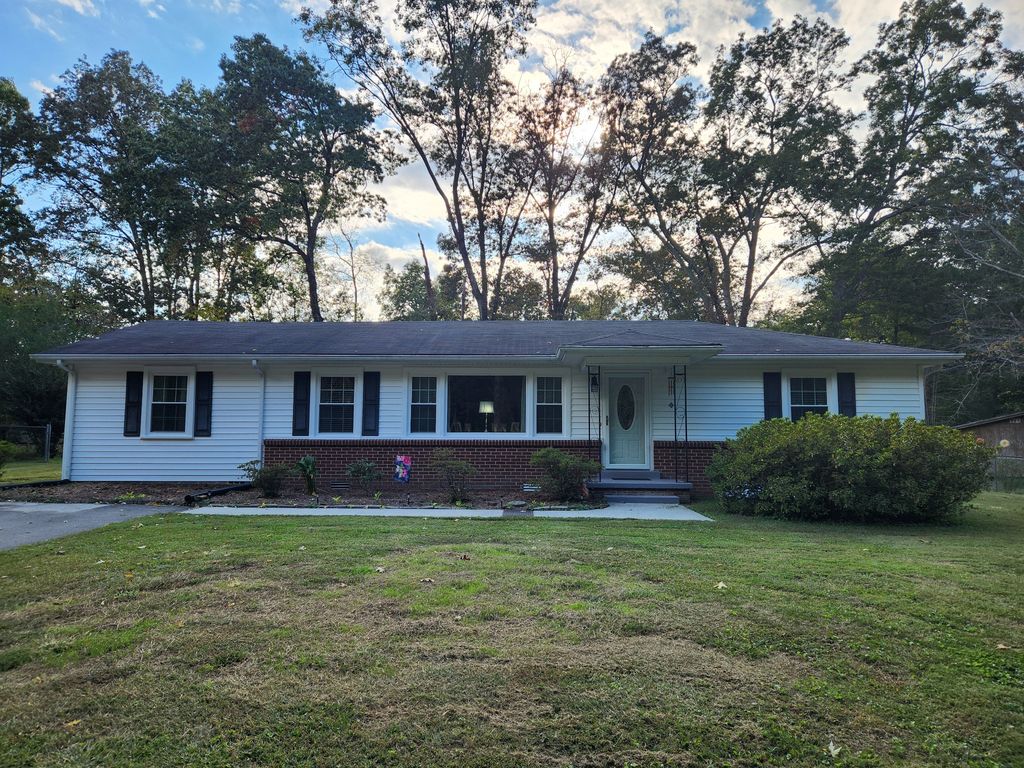 1200 Harton Blvd, Tullahoma, TN 37388