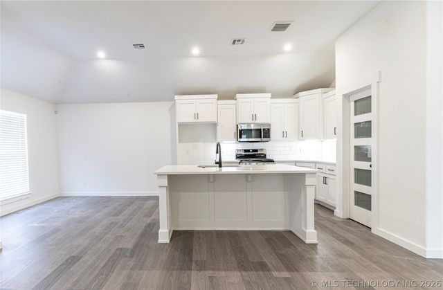 116 S 26th Street, Collinsville, OK 74021