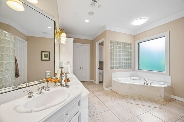 9519 Clubhouse Circle, Magnolia, TX 77354