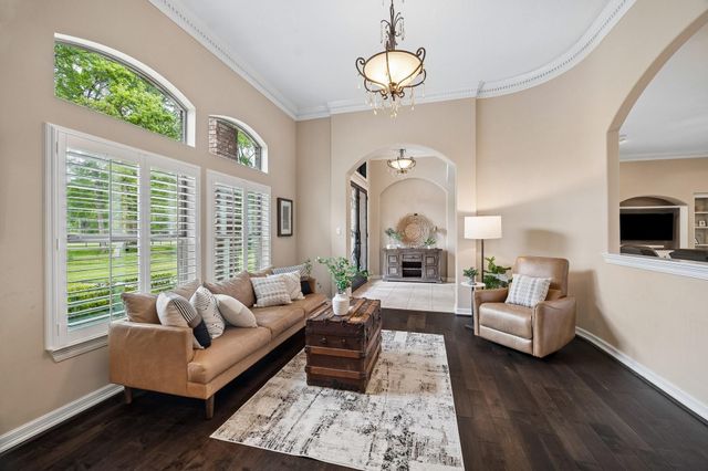 9519 Clubhouse Circle, Magnolia, TX 77354