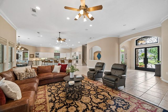 9519 Clubhouse Circle, Magnolia, TX 77354