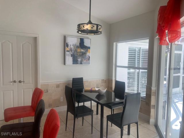 1499 Vintage Ln, Naples, FL 34104