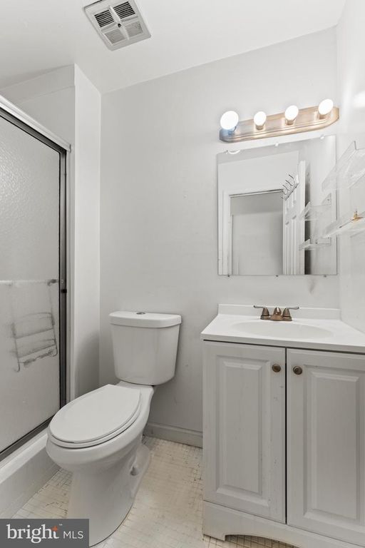 Image 23 of property listing at 3403 STONESBORO RD, Fort Washington, MD 20744