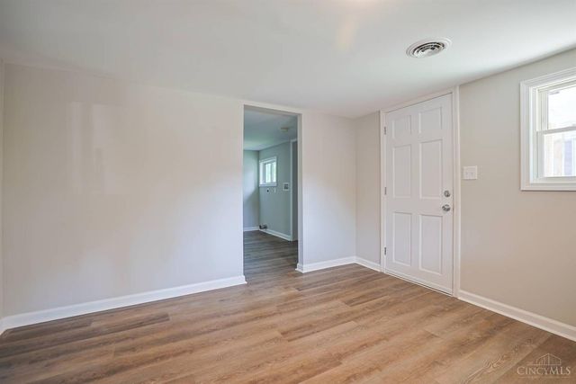 239 Cedar Street, Franklin, OH 45005