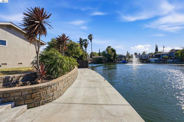 3 W Lake Ct., Antioch, CA 94509