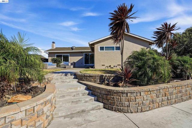 3 W Lake Ct., Antioch, CA 94509